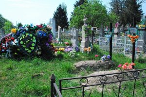 До чого сниться цвинтар і могили: що каже сонник
