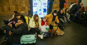 Чи працює метро під час тривоги: що важливо знати